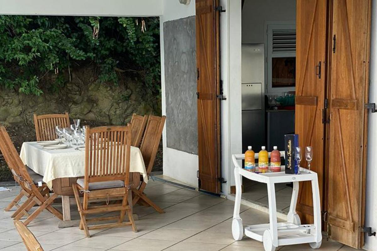 3 Location-villa-martinique_-Terrasse
